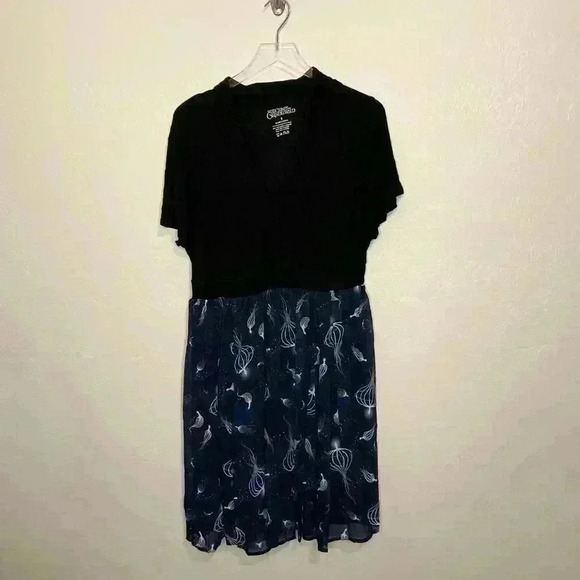 Torrid Fantastic Beasts: The Crime of Grindelwald Skater Dress 1 1X 14/16 - Picture 2 of 9